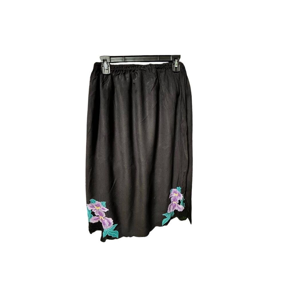 XS vintage 80s black fishnet lace trim floral embroidered knee length skirt